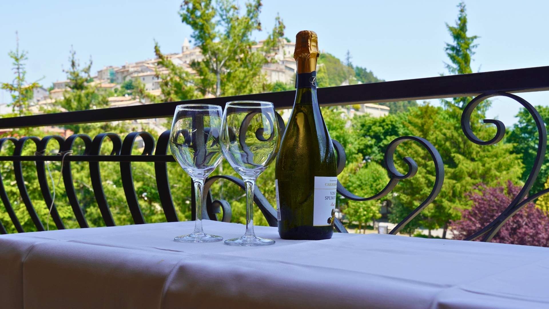 aperitivo camera alba sporting hotel